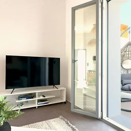 The Nine Graces -kora, 80m From Beach, Terrace And Jacuzzi 公寓 *
