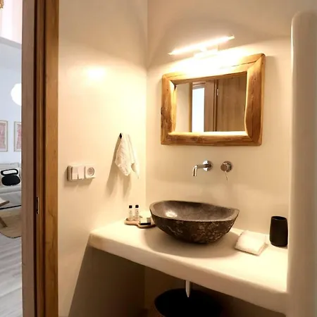 The Nine Graces -kora, 80m From Beach, Terrace And Jacuzzi Apartamento *