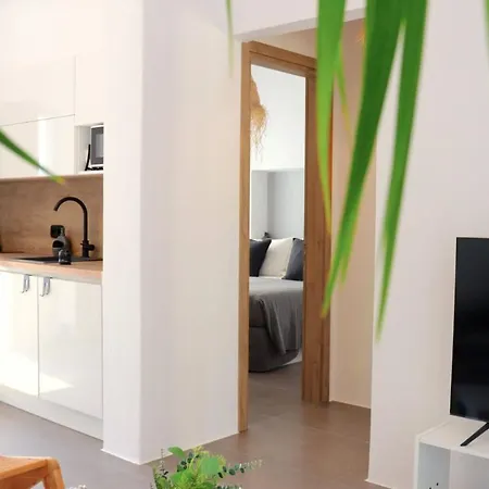 アパート The Nine Graces -Kora, 80M From Beach, Terrace And Jacuzzi